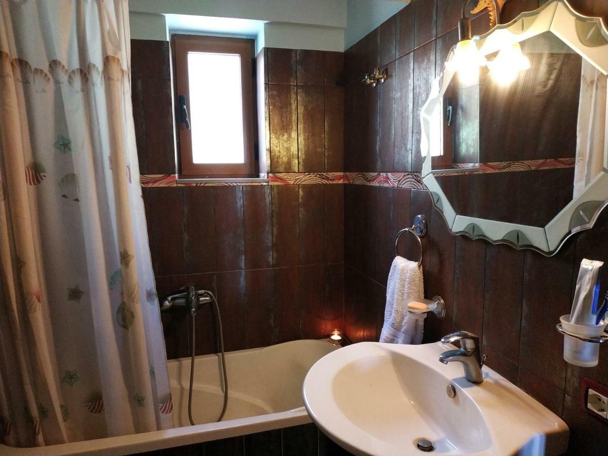 Q Bay Apartments 체파로 외부 사진